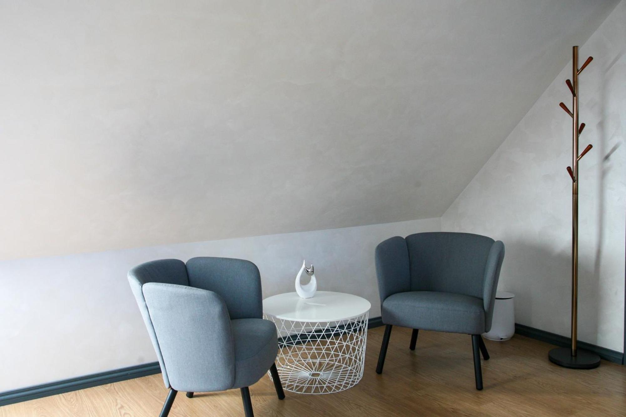 Hotel Pils à Kandava Extérieur photo