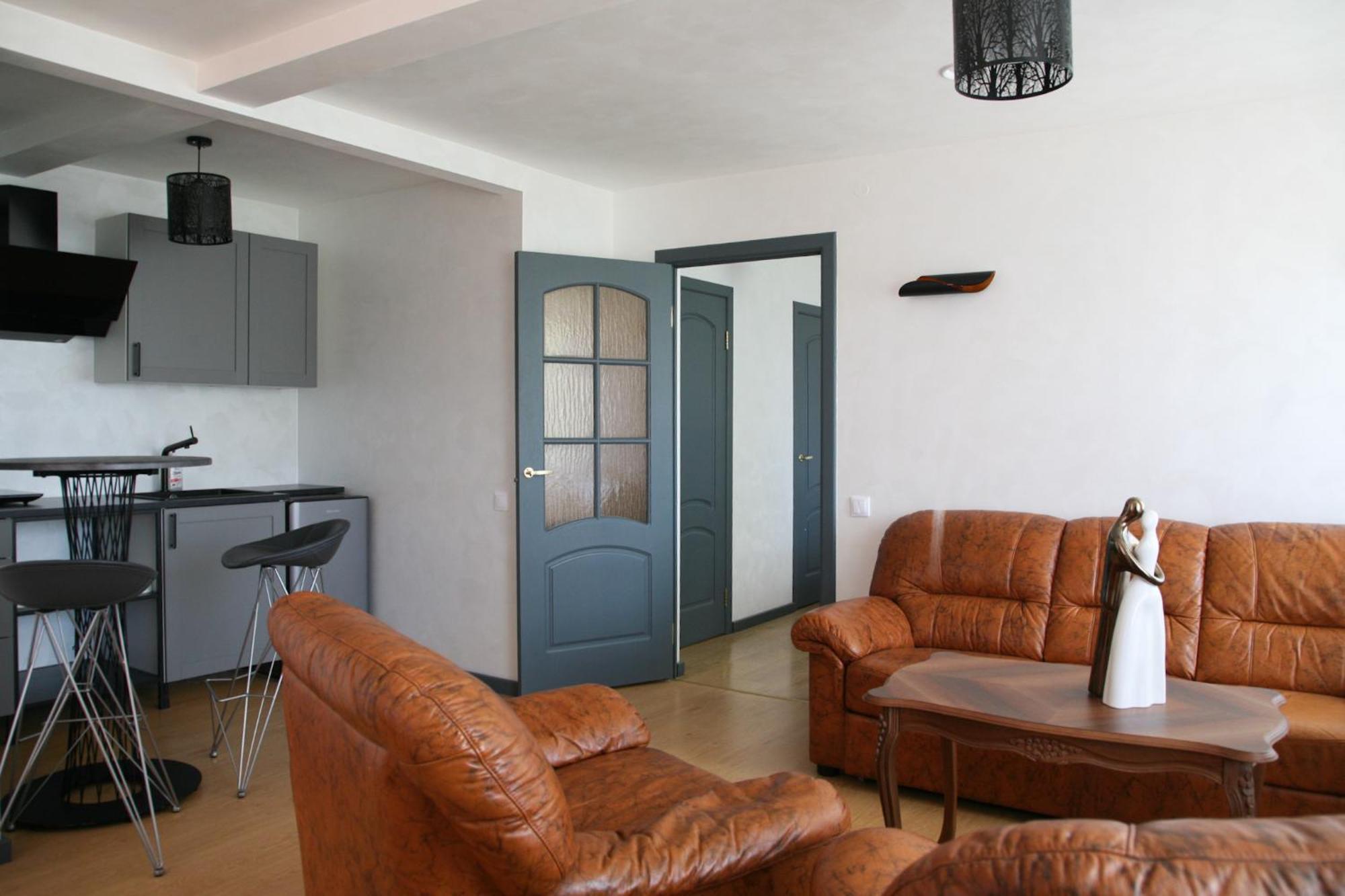 Hotel Pils à Kandava Extérieur photo
