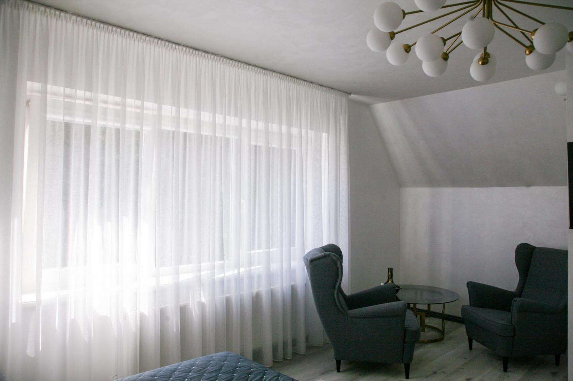 Hotel Pils à Kandava Extérieur photo