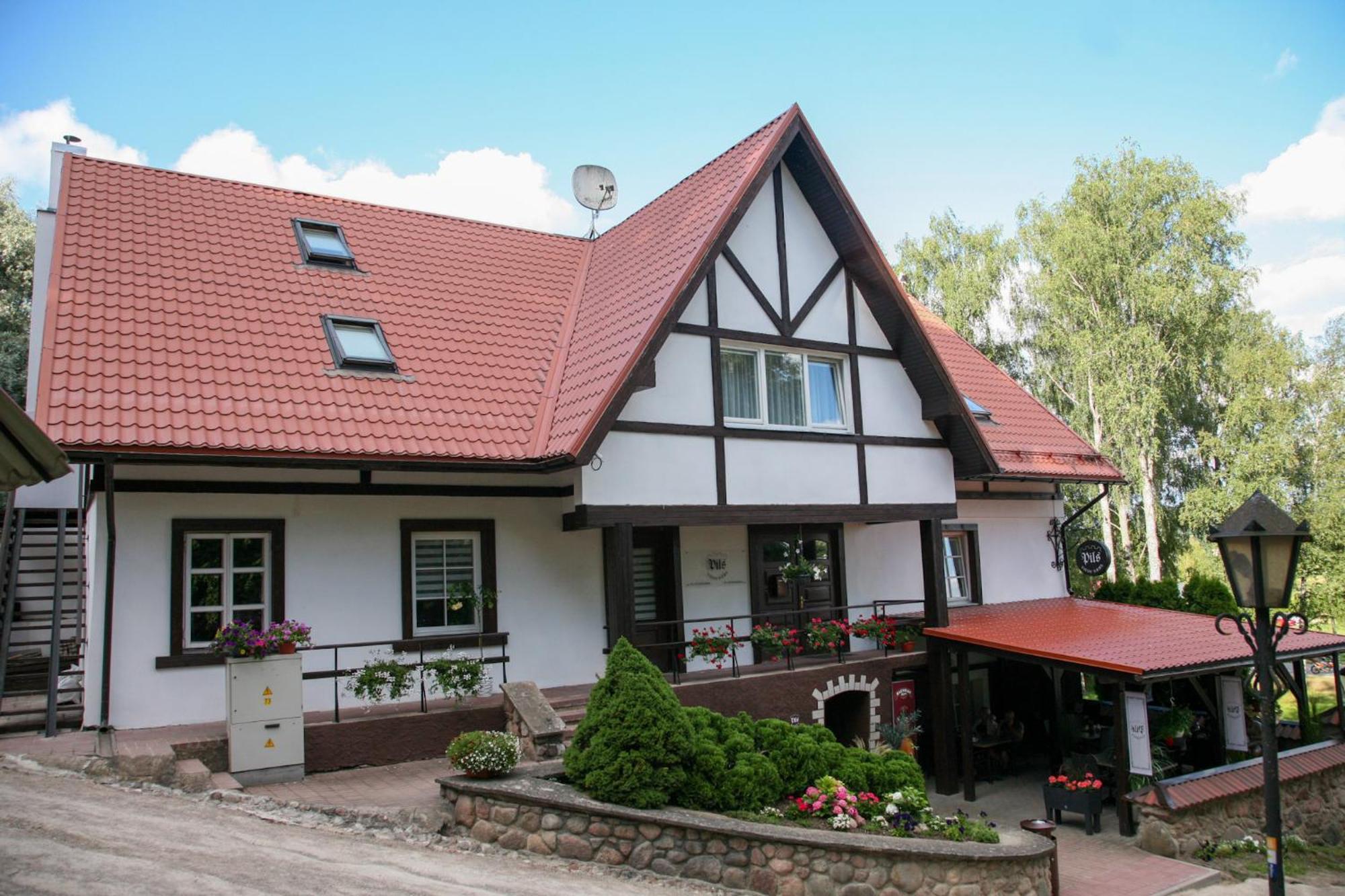 Hotel Pils à Kandava Extérieur photo